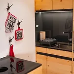 Elsa アパート アローザ